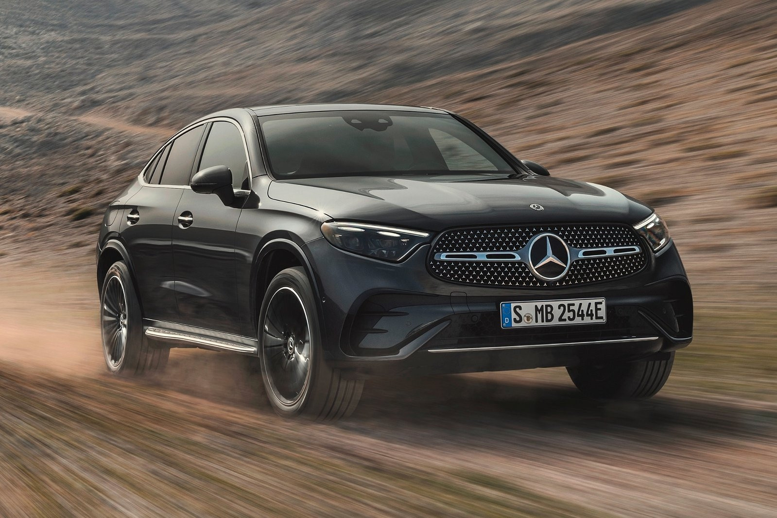 Mercedes-Benz GLC Coupe 2024 chốt giá 57.000 USD, về Việt Nam sẽ đội giá đắt