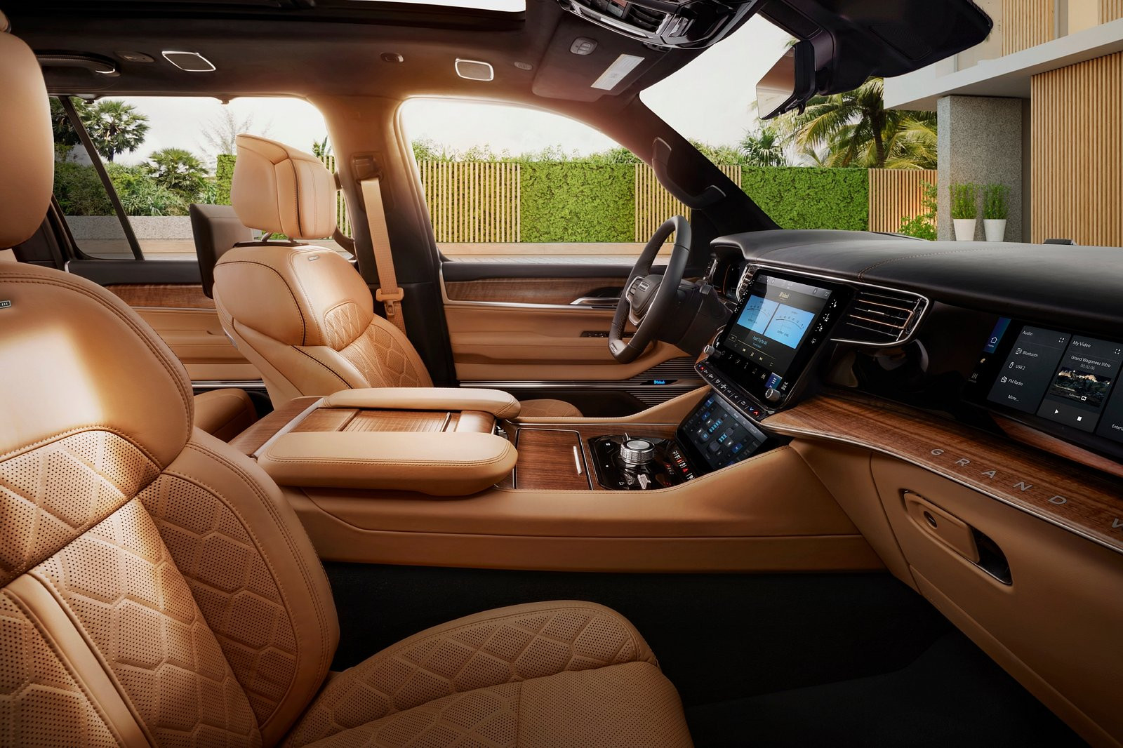 10 hãng xe có hệ thống âm thanh tốt nhất: Rolls-Royce, Porsche đều không có mặt