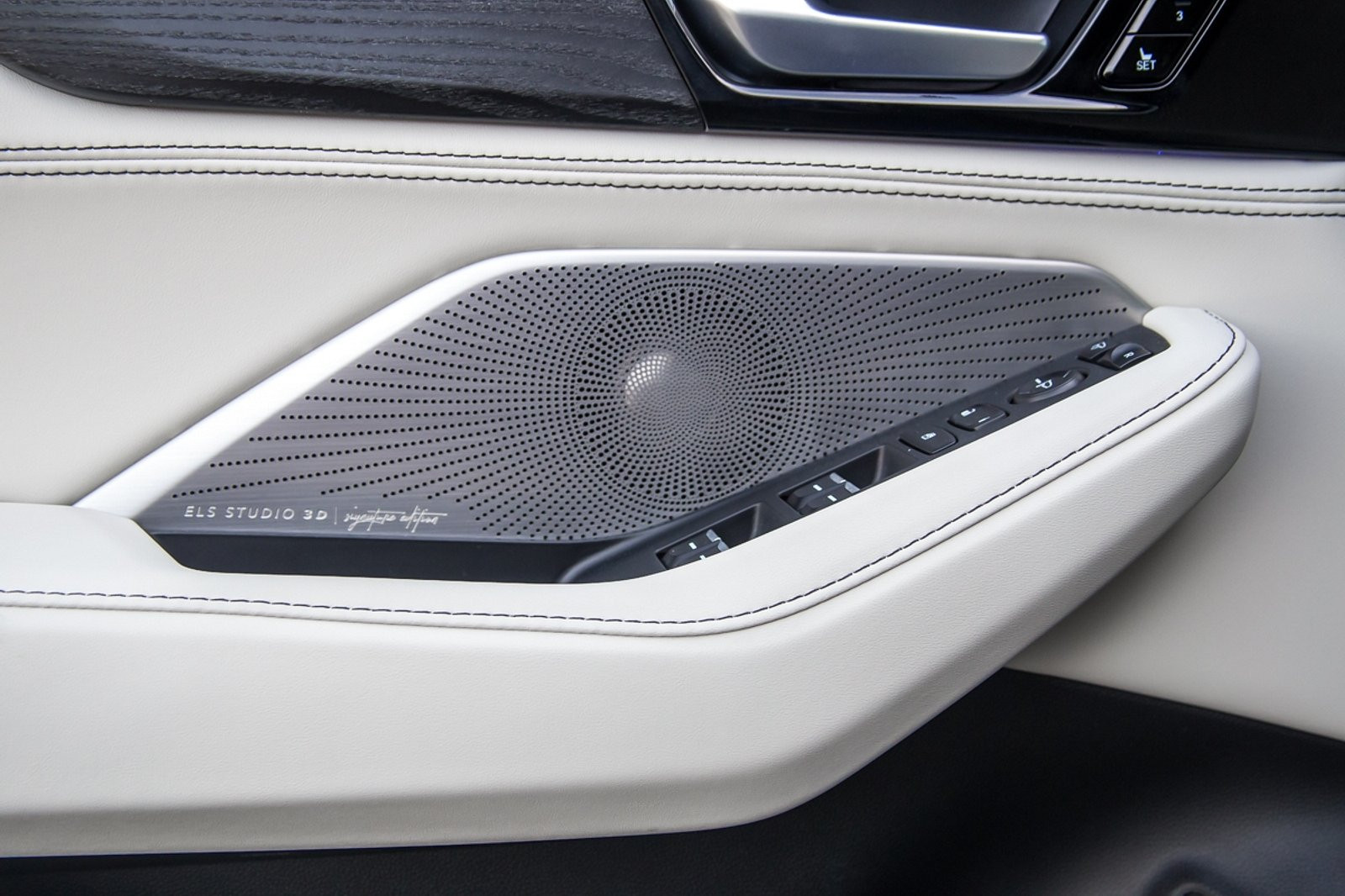 10 hãng xe có hệ thống âm thanh tốt nhất: Rolls-Royce, Porsche đều không có mặt