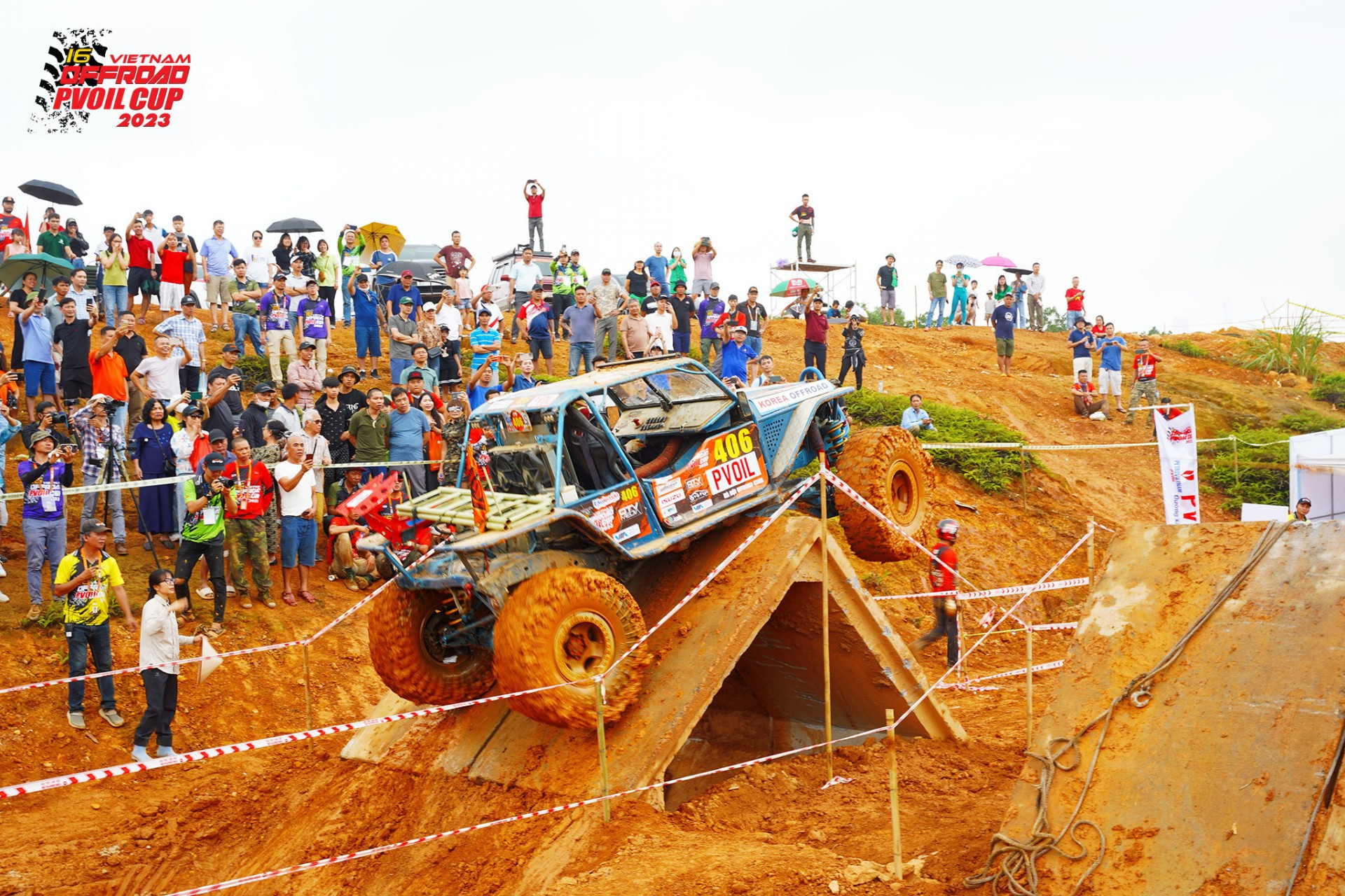 [PVOIL VOC 2023] Cống bê tông gây khó tại đường đua số 6