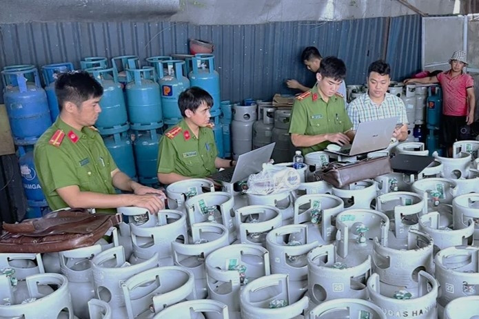 Bắt quả tang điểm sang chiết gas quy mô lớn ở Đồng Nai