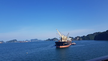 Quảng Ninh phát huy tiềm năng trở thành trung tâm kinh tế biển bền vững