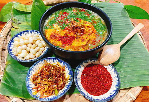 ﻿Savoring snakehead fish porridge in Quang Tri