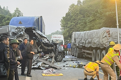 Bản tin trưa 31/10: Tai nạn xe khách nghiêm trọng ở Lạng Sơn, 5 người tử vong