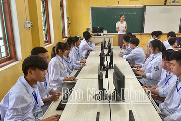 Nam Định đẩy mạnh chuyển đổi số, cải cách hành chính trong các cơ sở giáo dục