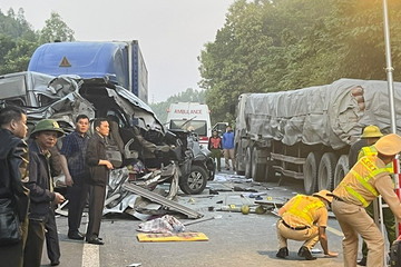 Tai nạn xe khách nghiêm trọng ở Lạng Sơn, 5 người tử vong