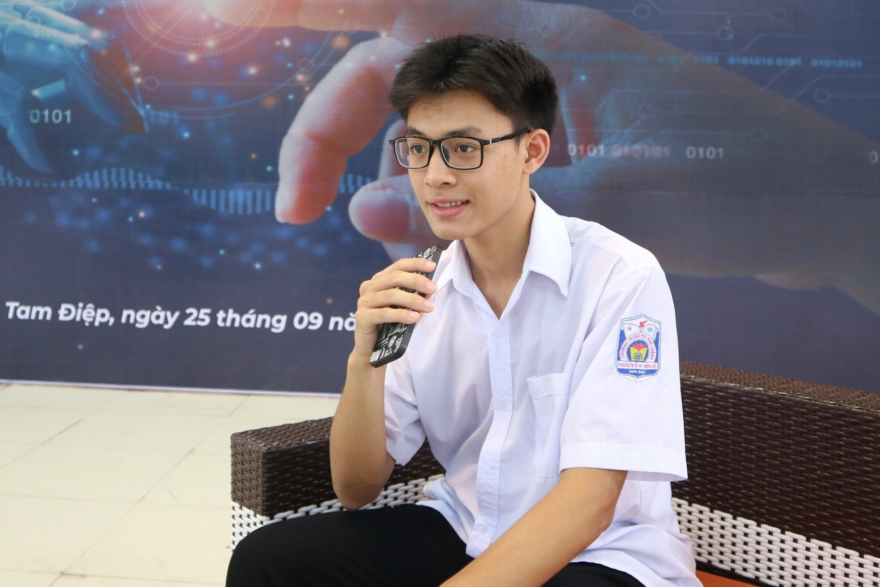 Học sinh Nam Định, Ninh Bình chia sẻ ý tưởng về trí tuệ nhân tạo