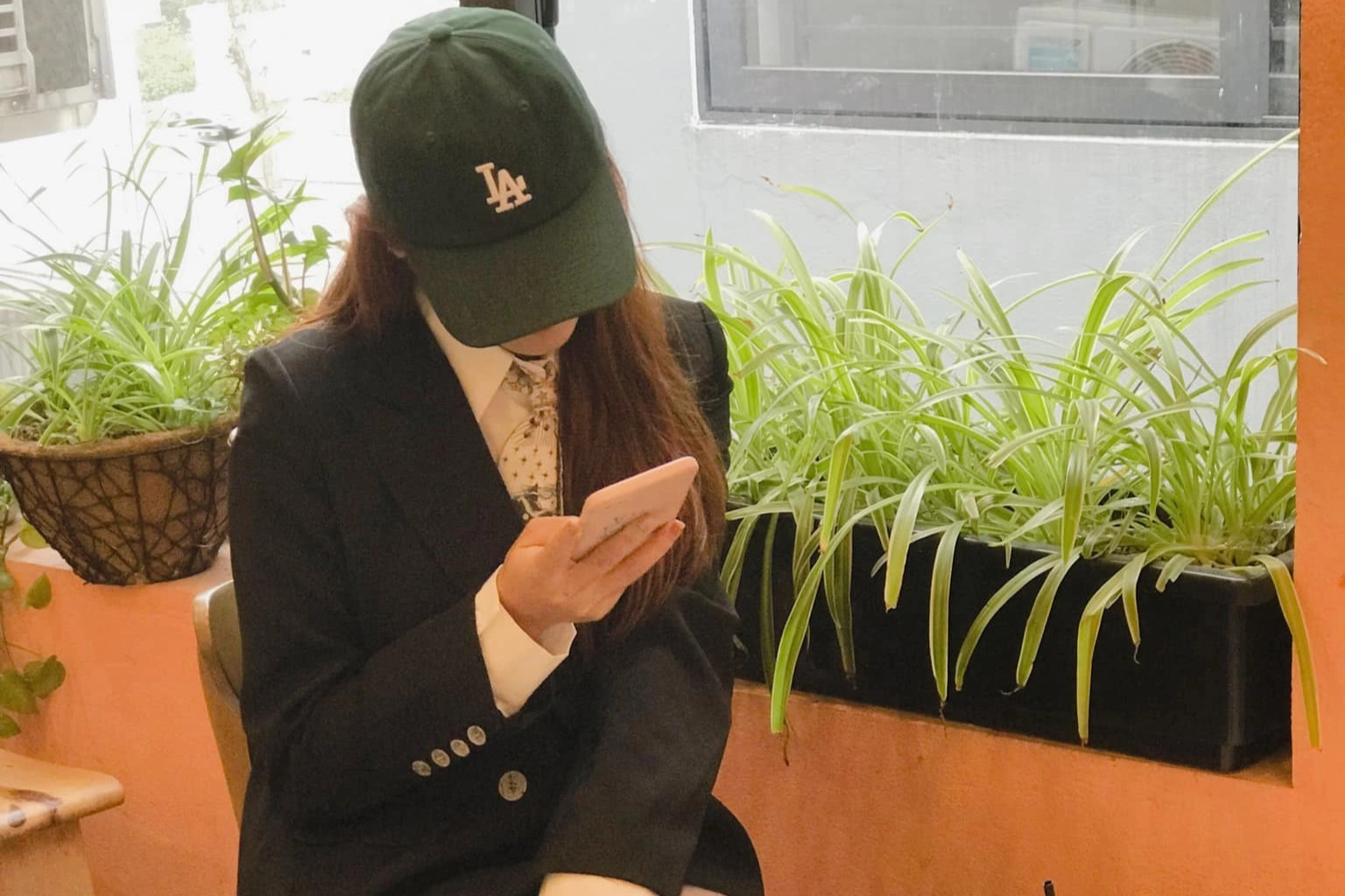 Odd service in VN: testing lovers for fidelity