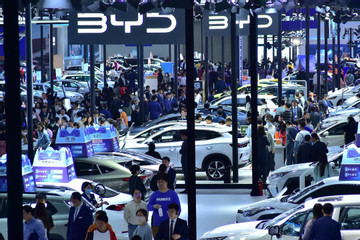 Tesla sẩy chân, BYD của Trung Quốc sắp trở thành hãng xe điện số 1 thế giới