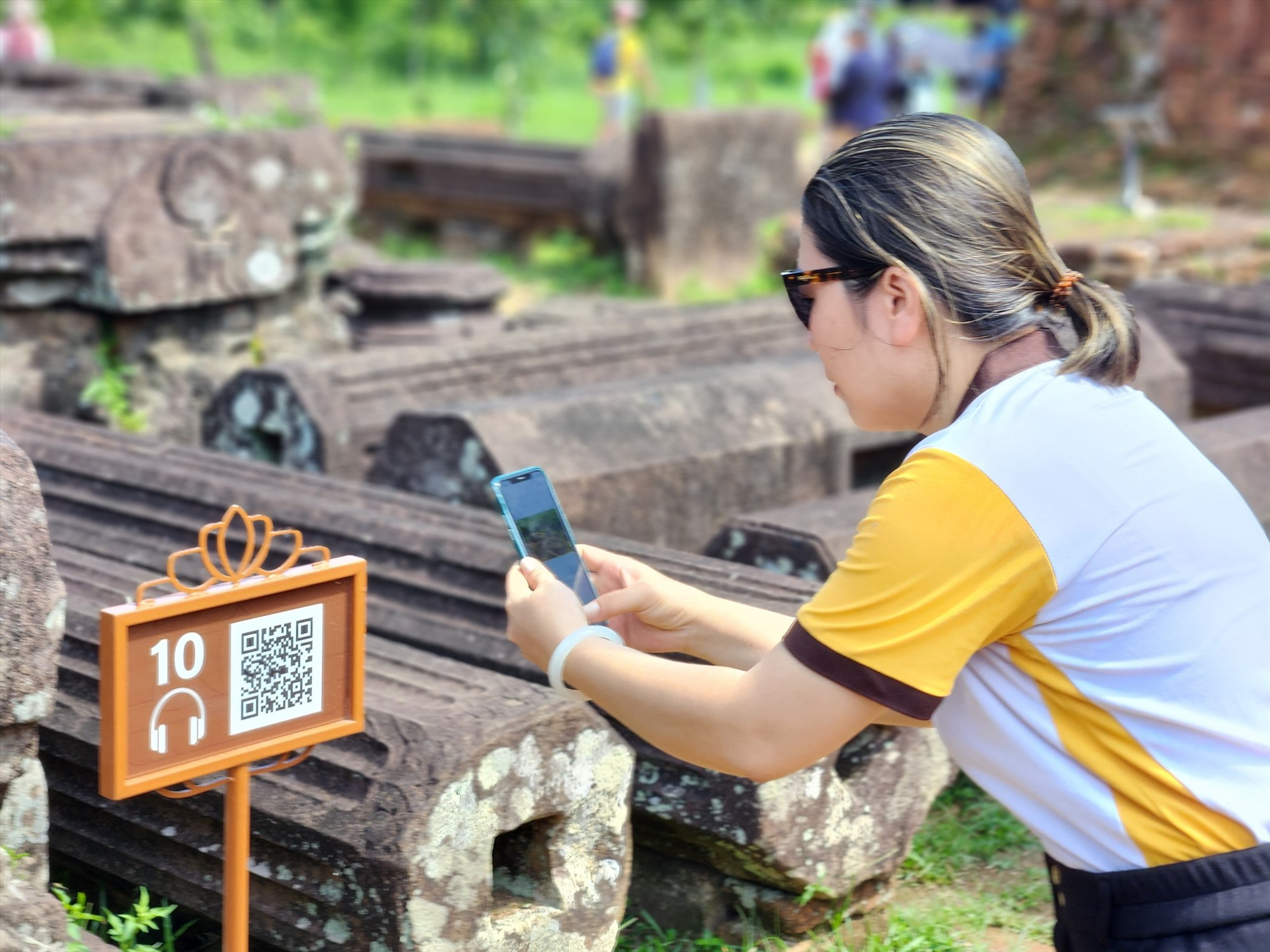 Truyện Bé Cưng, Tóc Giả Của Em Rớt Rồi