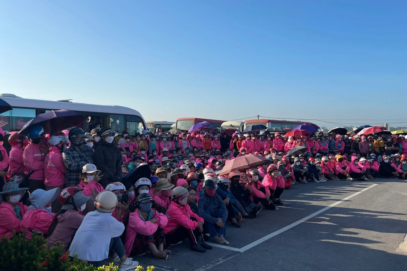 5,000 workers go on strike against unsound policies at Nghe An firm