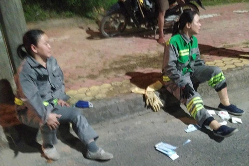 Hai nữ công nhân vệ sinh môi trường ở Quảng Ngãi bị bắn