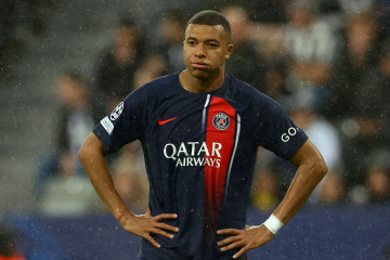 Mbappe bị báo Pháp chê tơi tả sau thảm bại của PSG trước Newcastle