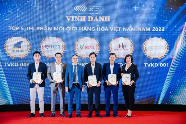 Sôi động cuộc đua vào top 5 thị phần môi giới hàng hóa