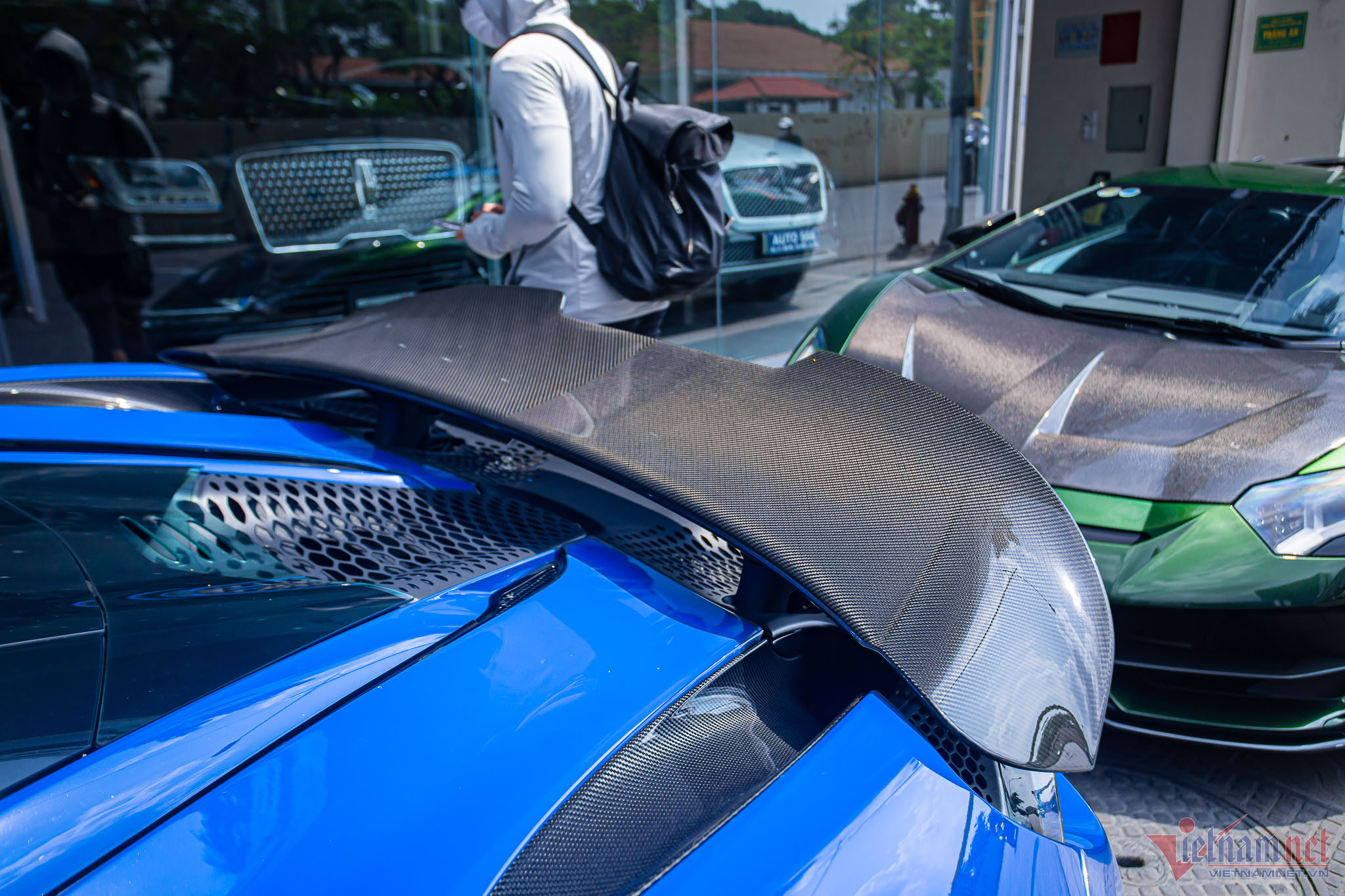 Cận cảnh siêu xe McLaren 765LT giá hơn 35 tỷ từng của đại gia lan Sài thành