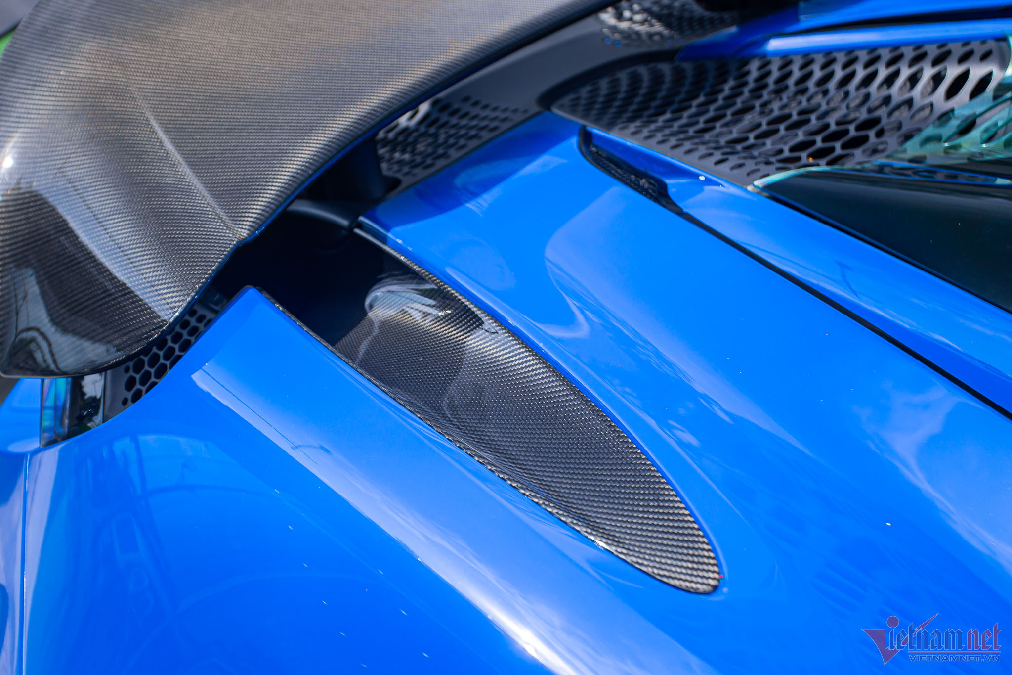 Cận cảnh siêu xe McLaren 765LT giá hơn 35 tỷ từng của đại gia lan Sài thành
