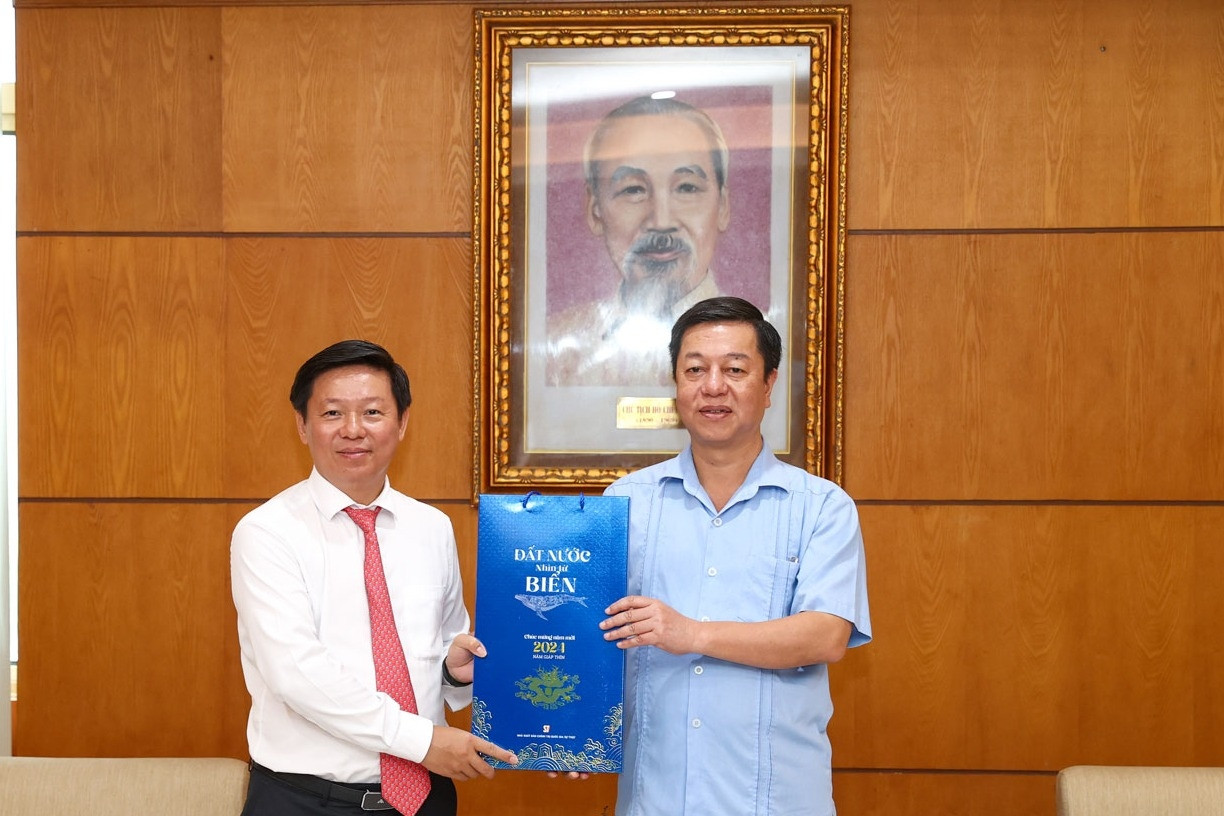 Ban Tuyên giáo T.Ư chúc mừng các đơn vị nhân Ngày truyền thống ngành Xuất bản