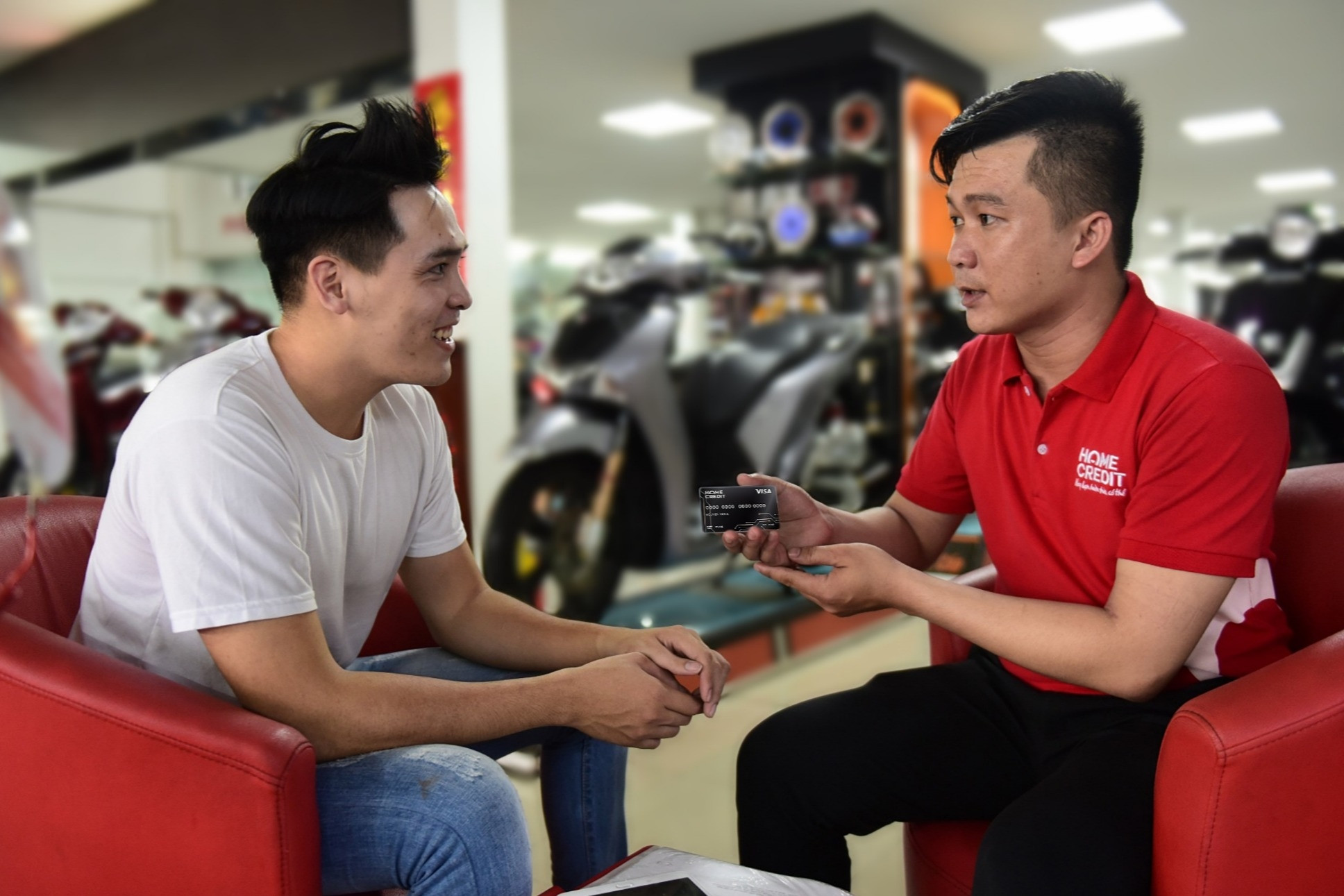 Home Credit nỗ lực gia tăng lợi ích cho khách hàng