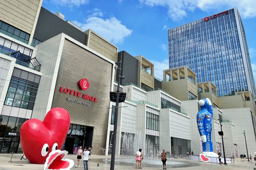 Korean group Lotte launches first mega commercial complex in Vietnam