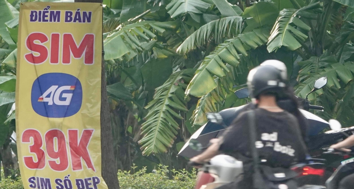 SIM rác của các nhà mạng vẫn bán tràn lan tại TP.HCM