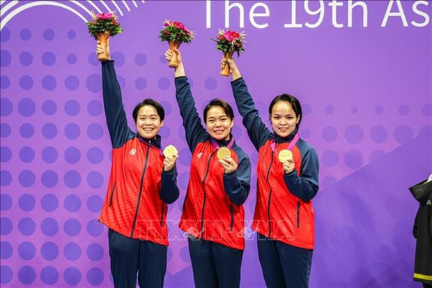 ASIAD 2023: first gold for Vietnamese karate team hinh anh 1
