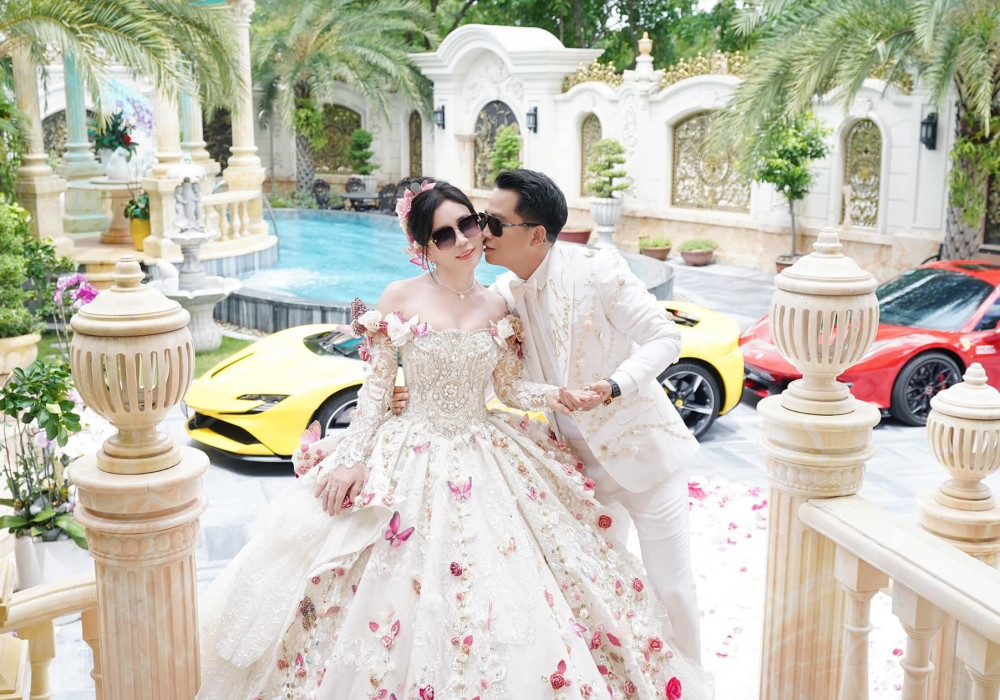 Ba bộ váy cưới của Ngô Thanh Vân - VnExpress Giải trí