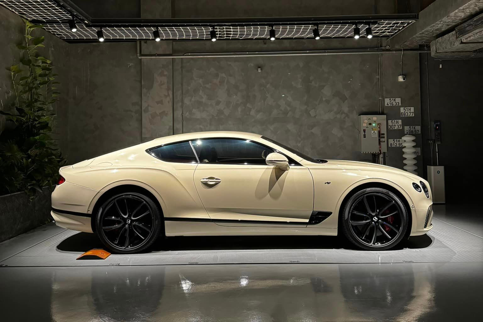 bentley continental gt 2.jpg