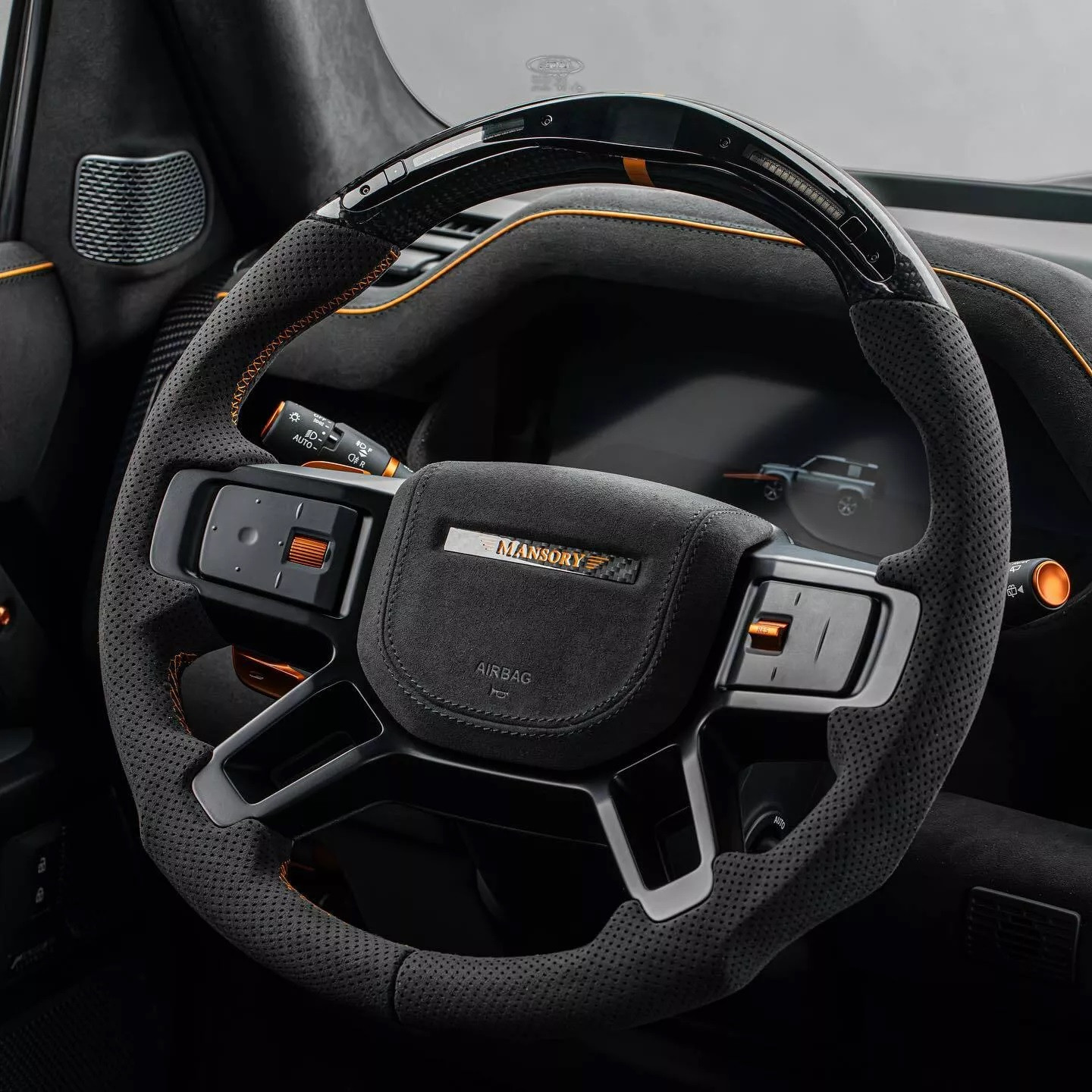 Mansory nâng cấp Land Rover Defender với diện mạo hầm hố và mạnh như siêu xe