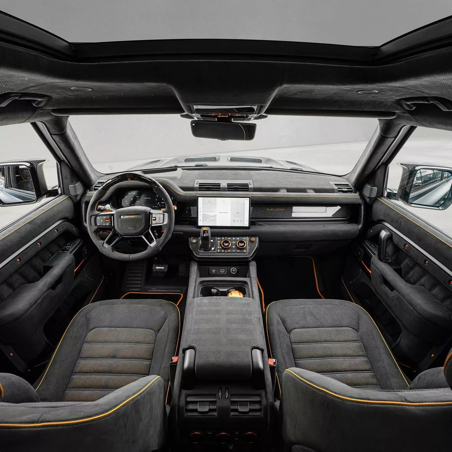 Mansory nâng cấp Land Rover Defender với diện mạo hầm hố và mạnh như siêu xe