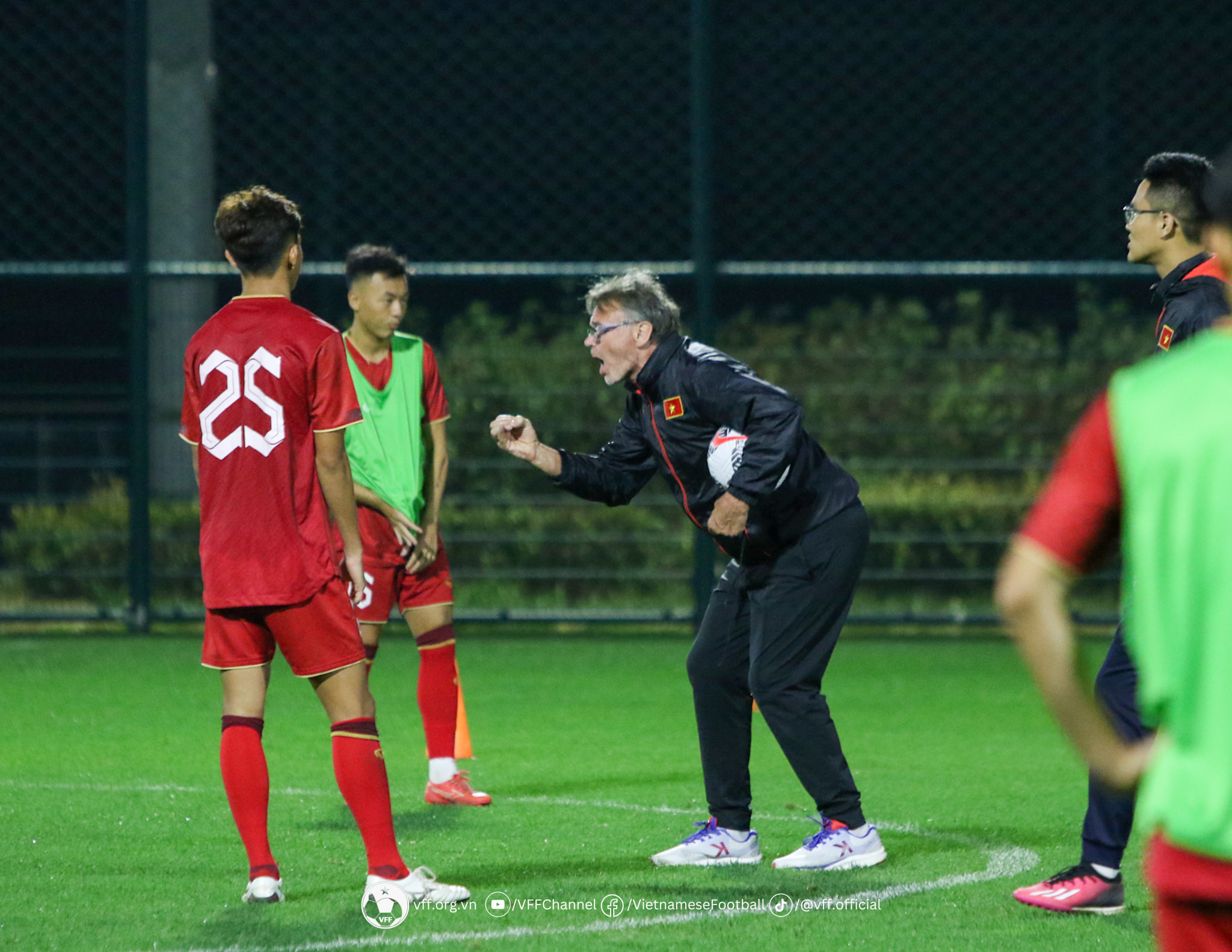 tuyen viet nam 2.jpeg