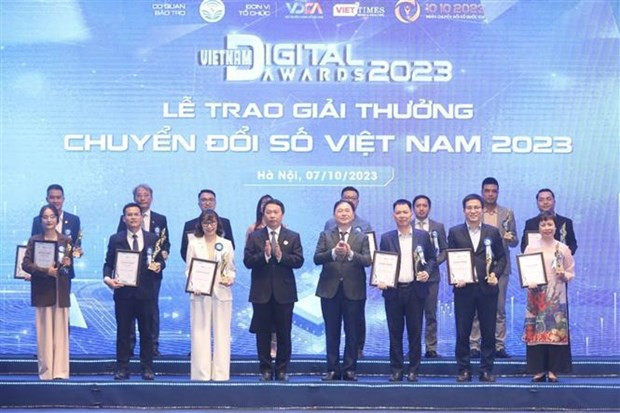Awards promotes digital transformation, innovation hinh anh 1