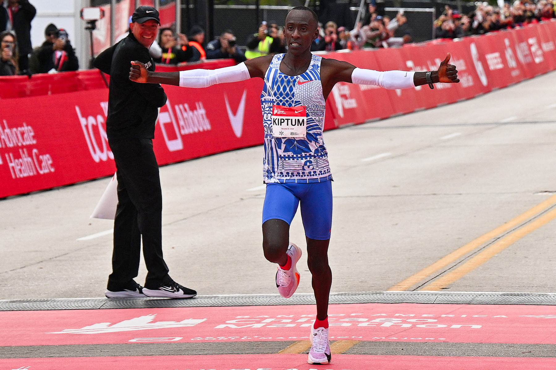 kelvin kiptum chicago.jpg