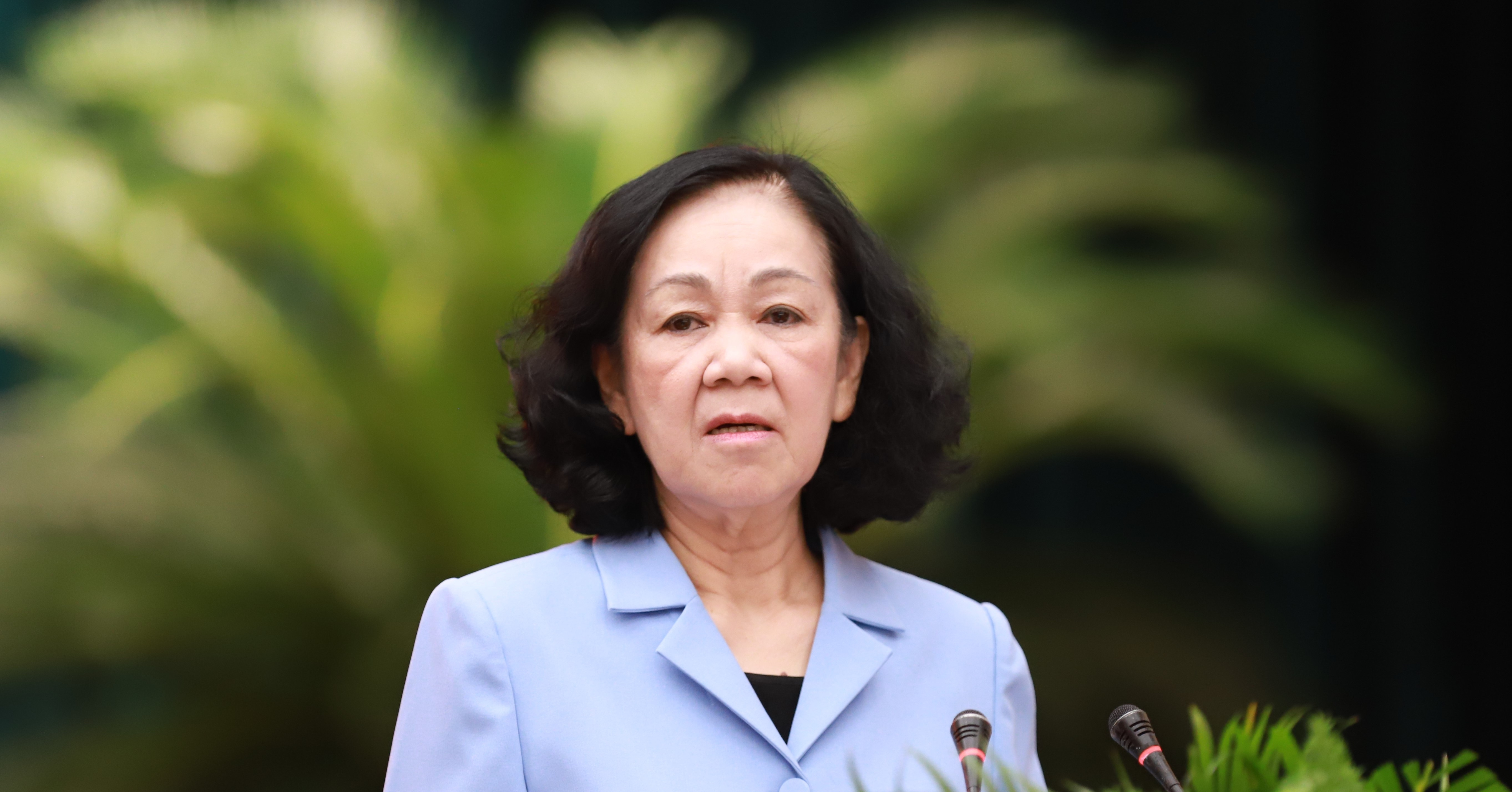 Lãnh đạo, quản lý phải kiểm điểm trách nhiệm nêu gương của bản thân và gia đình