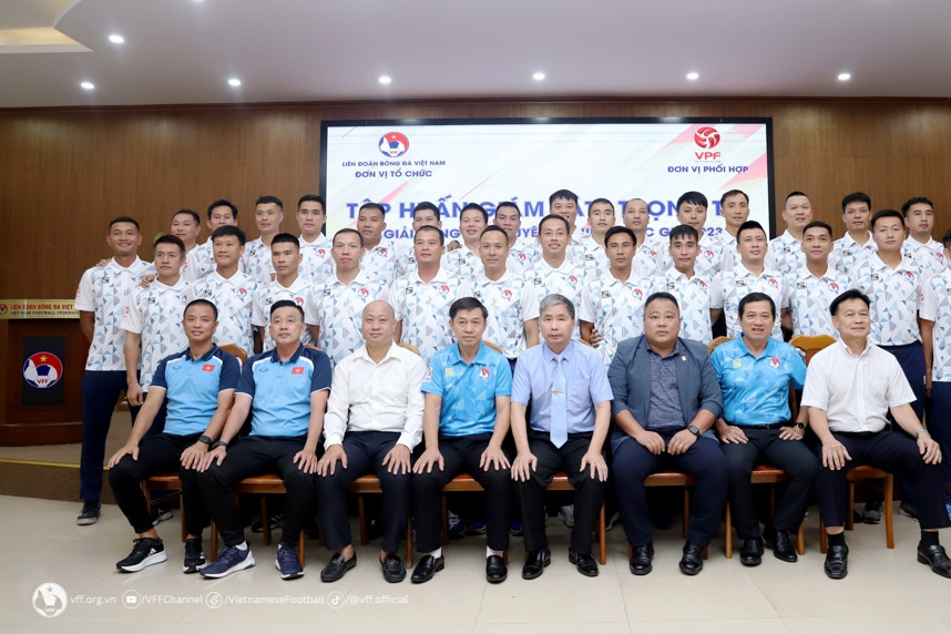 Trọng tài Việt Nam thi sát hạch trước V-League 2023/24