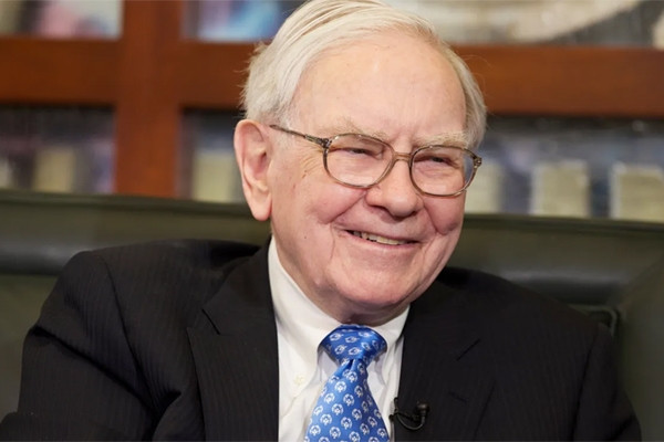 Tỷ phú Warren Buffett gợi ý 6 cuốn sách giúp bạn sáng suốt hơn