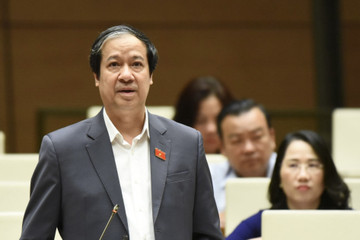Bộ trưởng Nguyễn Kim Sơn: 'Không thể tay không bắt chip được'