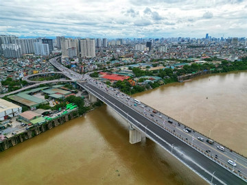 Hanoi to build five bridges to develop urban areas along Hong River