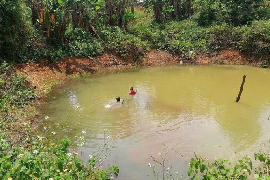 2 học sinh lớp 3 tử vong trong ao bỏ hoang