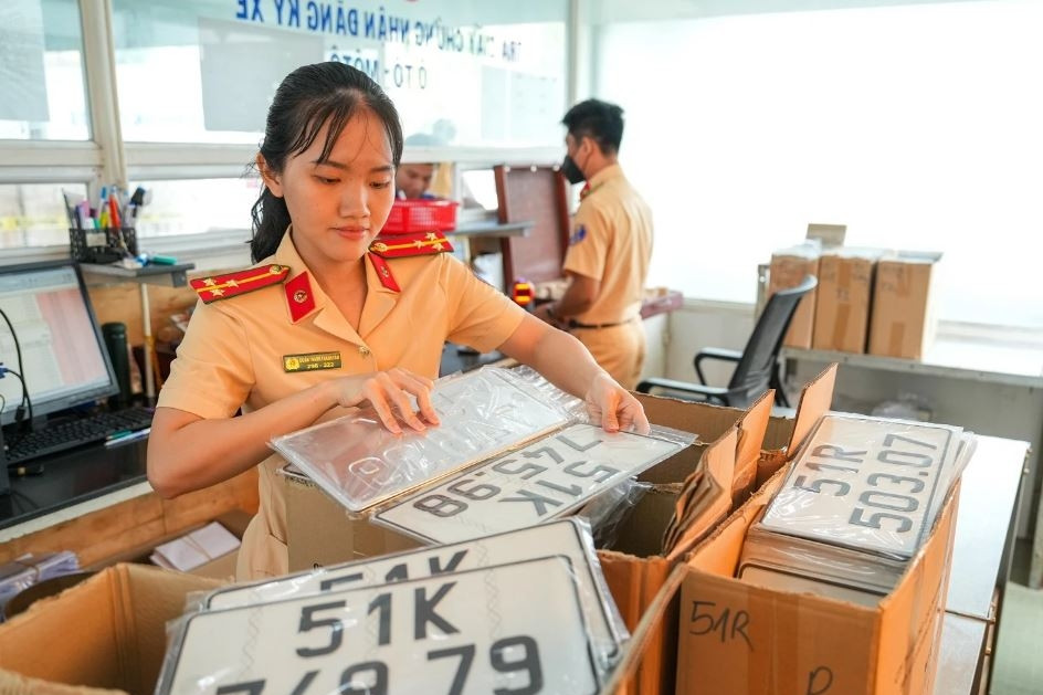 Đấu giá biển số chiều 10/11: Nhiều biển tam hoa giá dưới 100 triệu