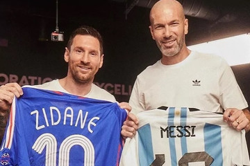 Messi và Zidane gây sốt, ‘hỏi xoáy đáp xoay’ nhau trong 30 phút