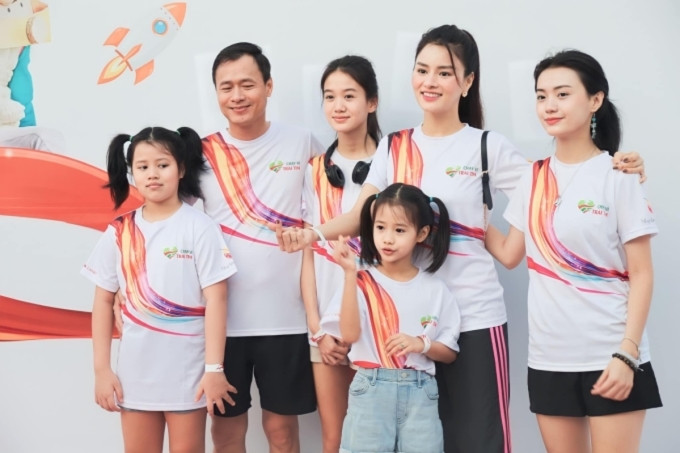 Vũ Thu Phương: 'Chồng từng đưa con riêng cùng đi cua tôi' - Ảnh 3.