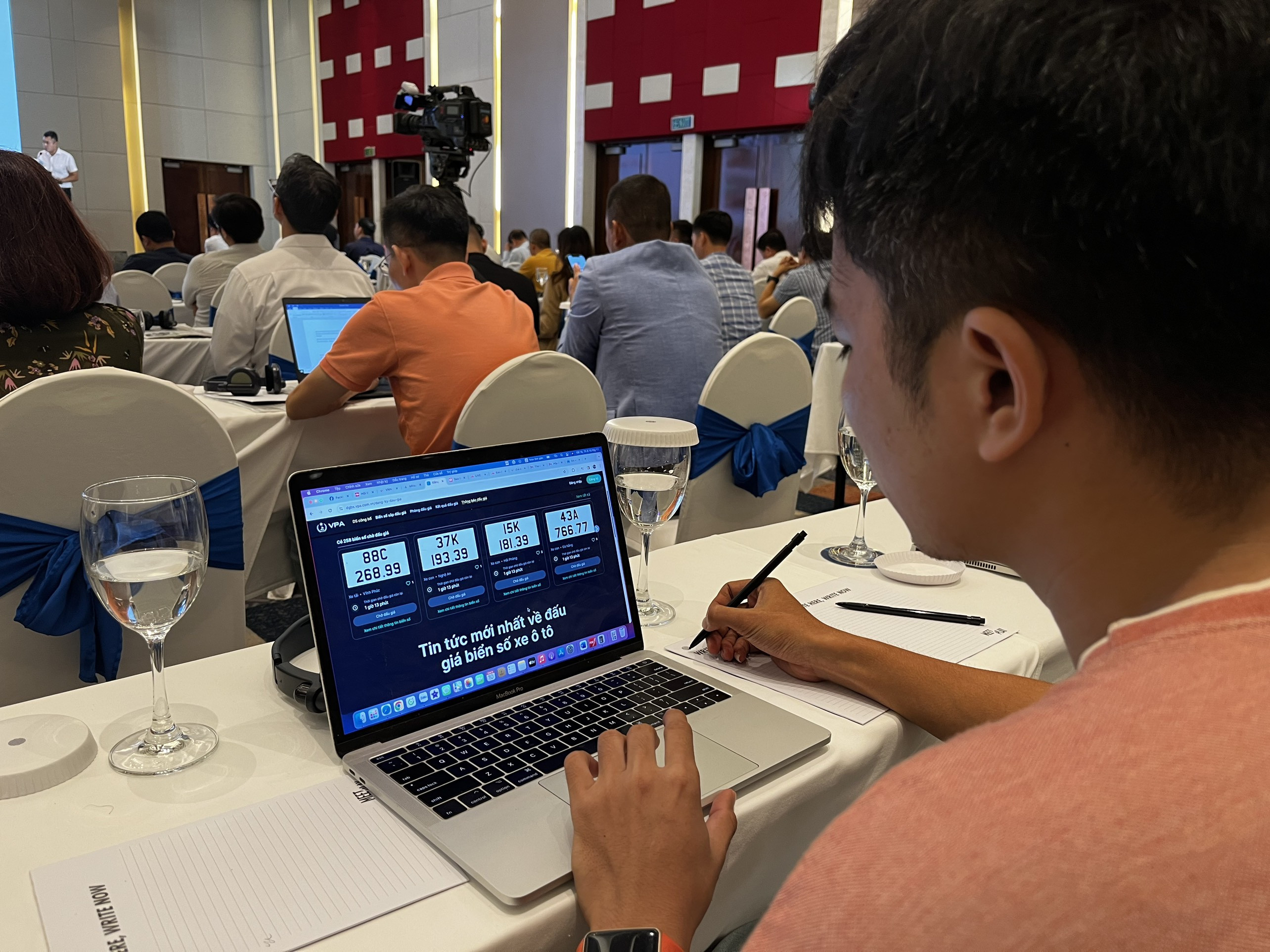 z4866428503651 f937d431bb20a8e5e27a073260231633.jpg