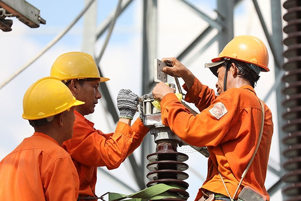 Bộ Tài chính từ chối gắn trách nhiệm về điều hành giá điện