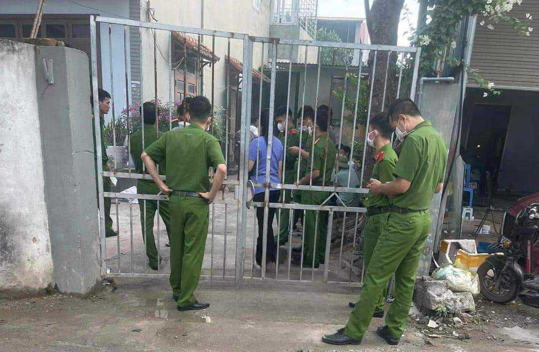 cong an lam viec.jpeg