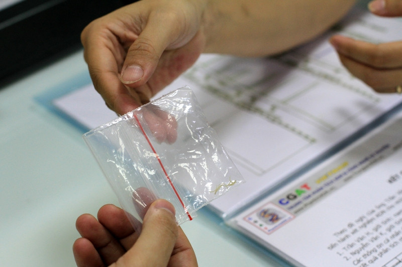 Không được xoa đầu cháu, ông nội phát hiện bí mật khó tin về đứa trẻ