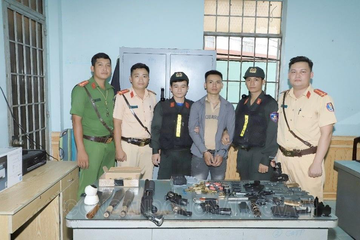 Kiểm tra thanh niên khả nghi, phát hiện 'lò' sản xuất súng giữa TP Biên Hòa