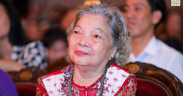 Nghệ sĩ Lê Mai tuổi 85: Kể chuyện bị công an 'bắt', ngồi trà đá hàng ngày