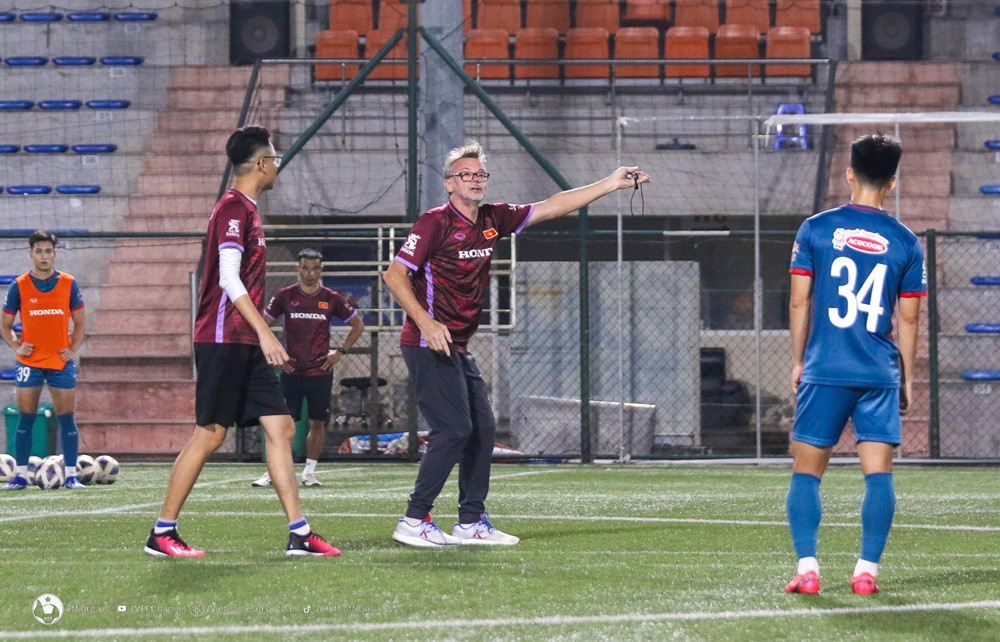 tuyen viet nam 2.jpg