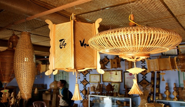 Bamboo village strives to recover traditional handicraft