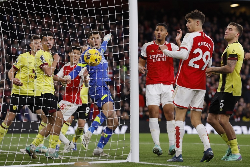 Bảng xếp hạng Ngoại hạng Anh vòng 12 mới nhất: Arsenal gây áp lực lên Man City